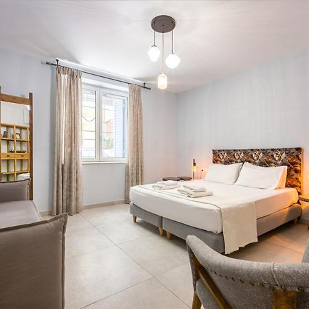 אתונה Bentzi...Boutique Apartment In Pangrati, Superior Suite מראה חיצוני תמונה